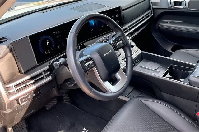 Used 2026 Hyundai Santa Fe SEL FWD image 17