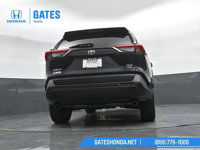Used 2019 Toyota RAV4 XLE Premium w/ Cold Weather Package AWD/4WD image 36