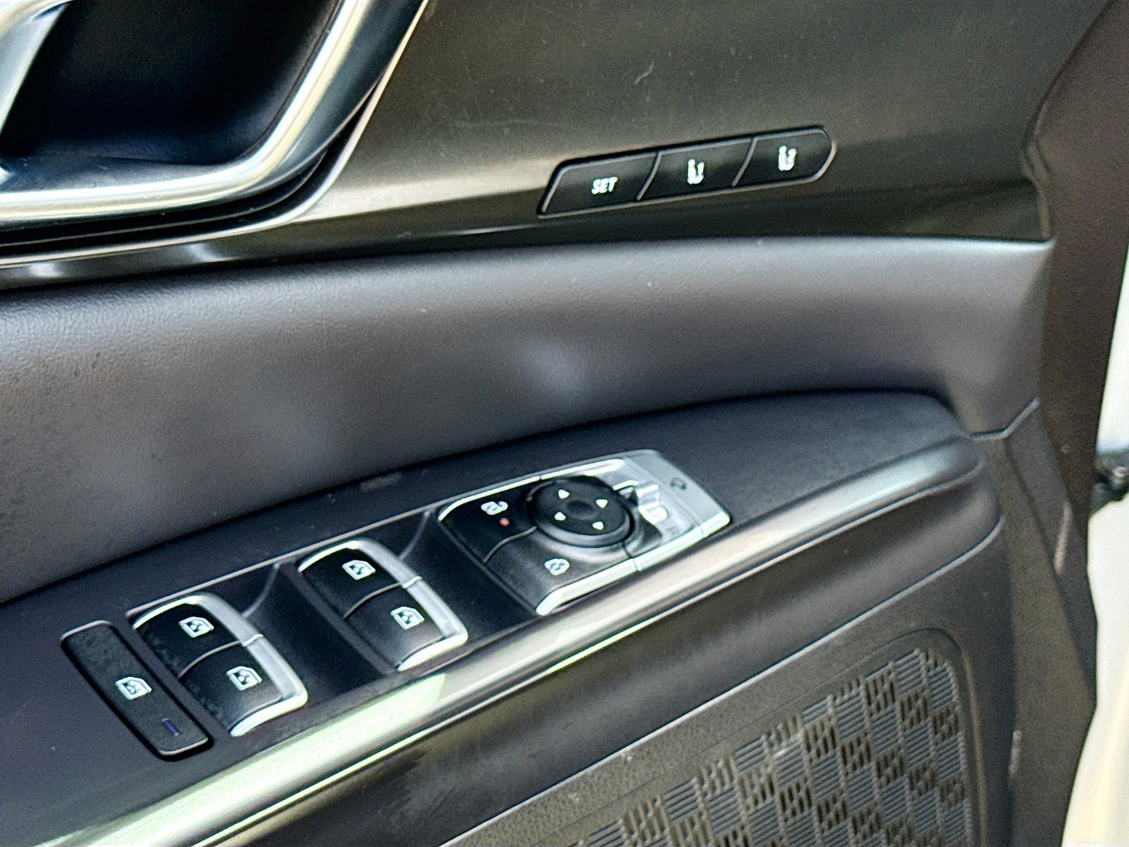 Used 2025 Kia Carnival SX Prestige FWD image 8