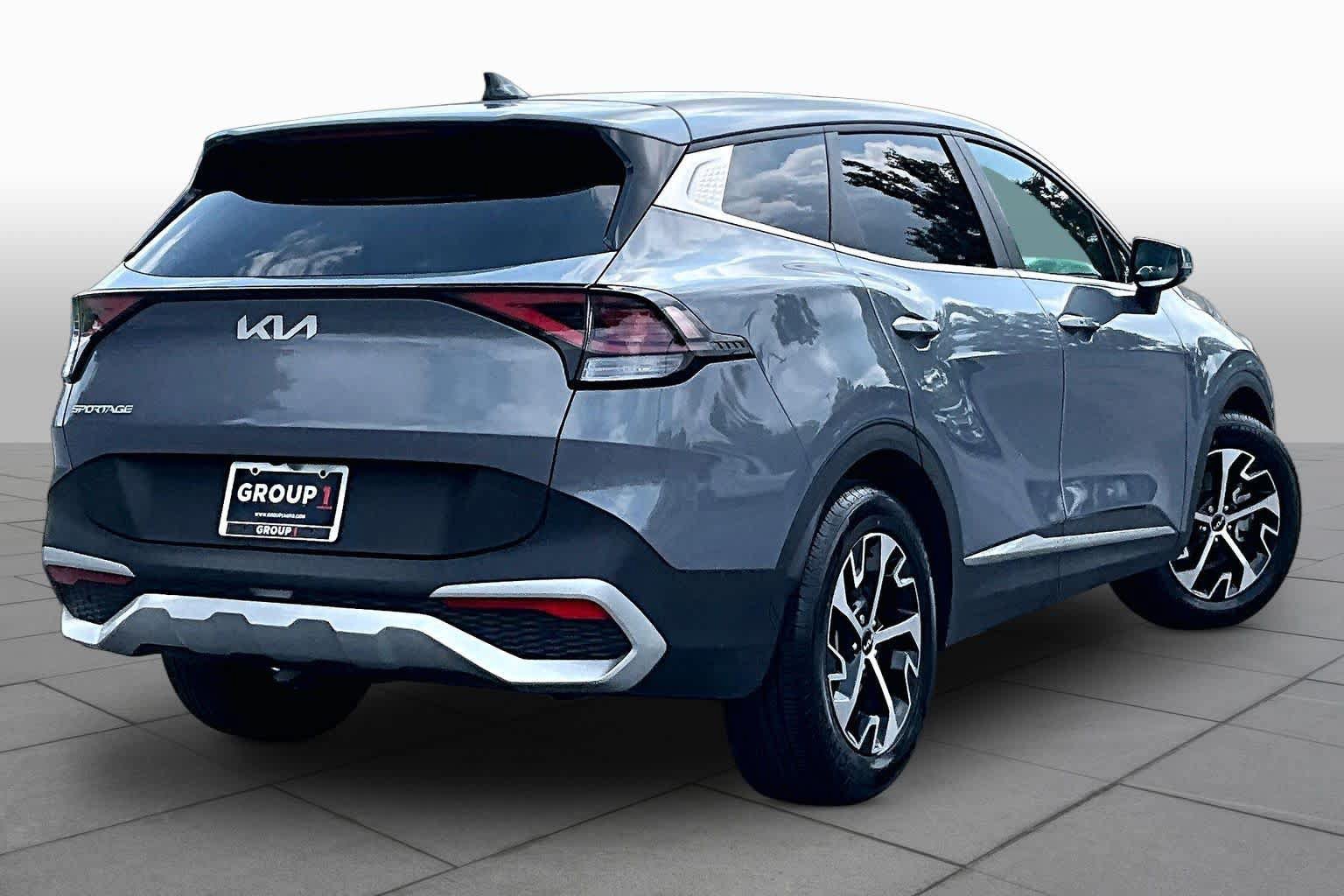 Used 2024 Kia Sportage EX FWD image 13