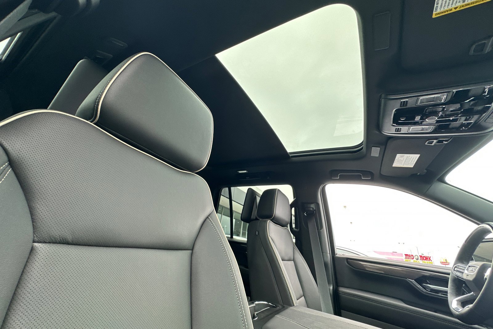 New 2026 GMC Yukon Elevation image 17