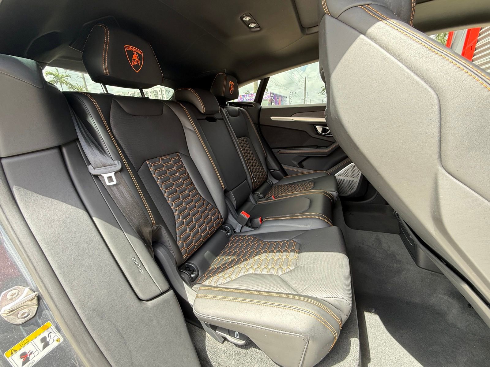 Used 2020 Lamborghini Urus AWD/4WD image 19