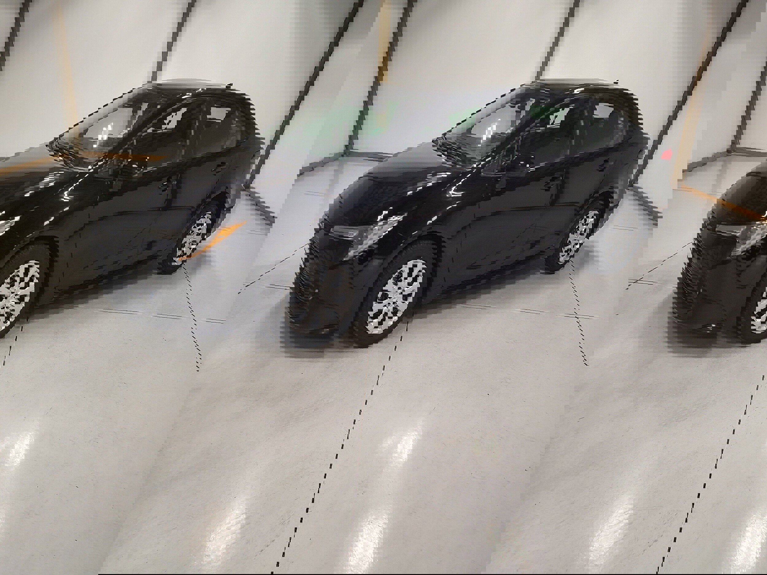 Used 2024 Toyota Corolla LE image 4