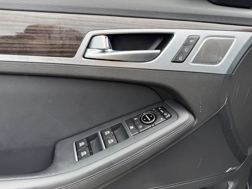 Used 2018 Genesis G80 3.8 w/ Option Group 02 RWD image 11