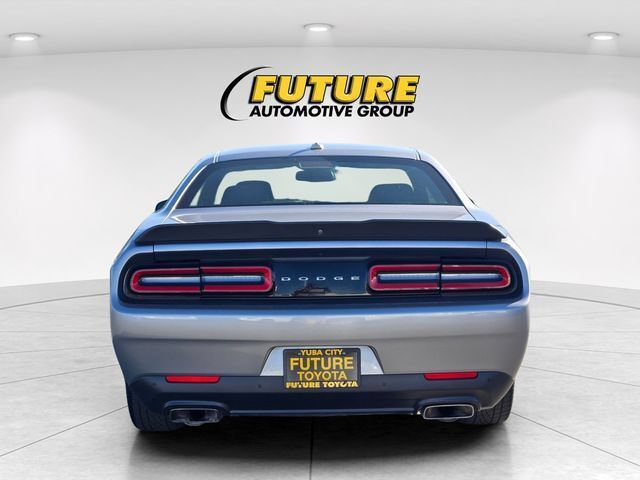 Used 2016 Dodge Challenger R/T Scat Pack w/ Leather Interior Group RWD image 6