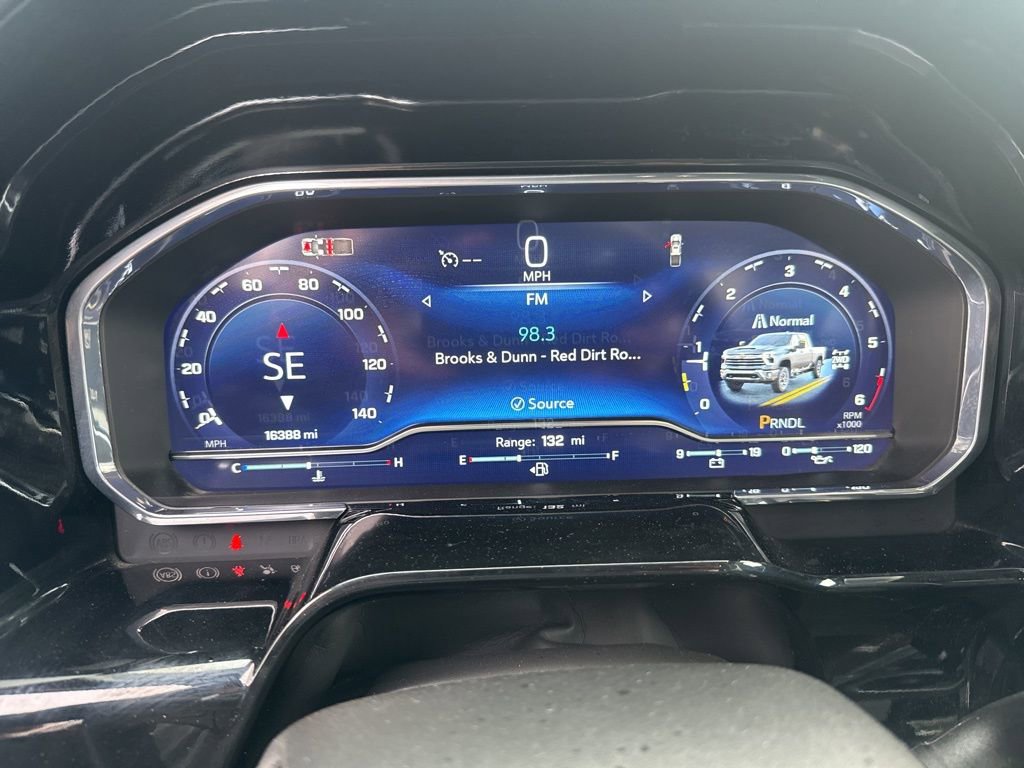 Used 2025 Chevrolet Silverado 3500 LT image 15