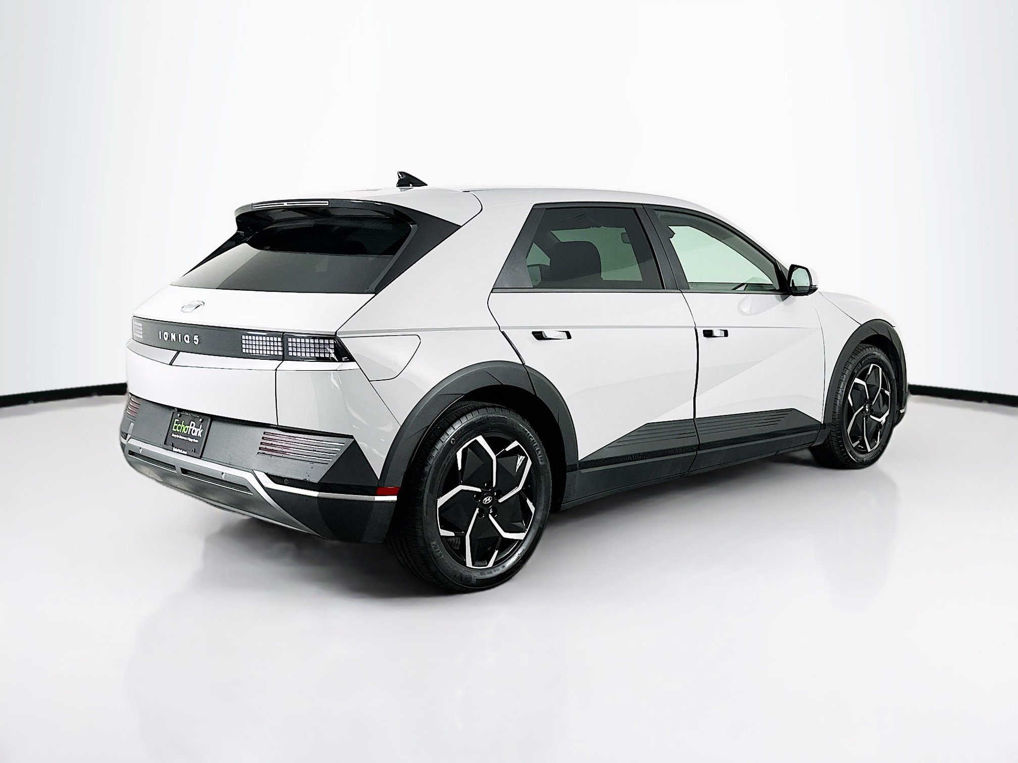 Used 2023 Hyundai Ioniq 5 SEL image 9