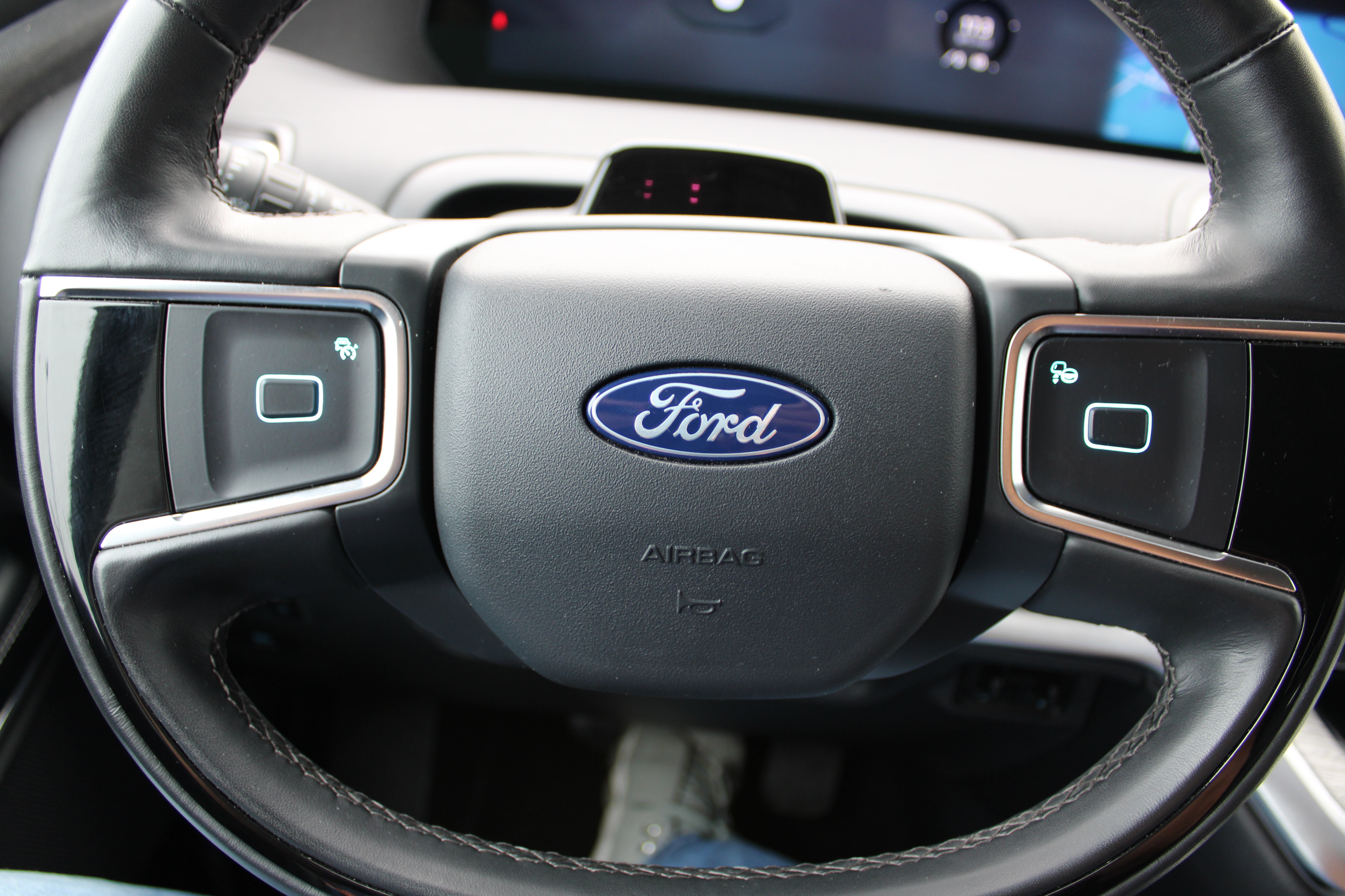 Used 2025 Ford Expedition Platinum AWD/4WD image 21