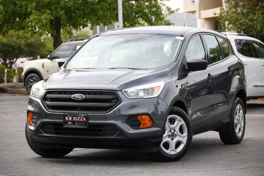 Used 2017 Ford Escape SE w/ SE Sport Appearance Package FWD image 11