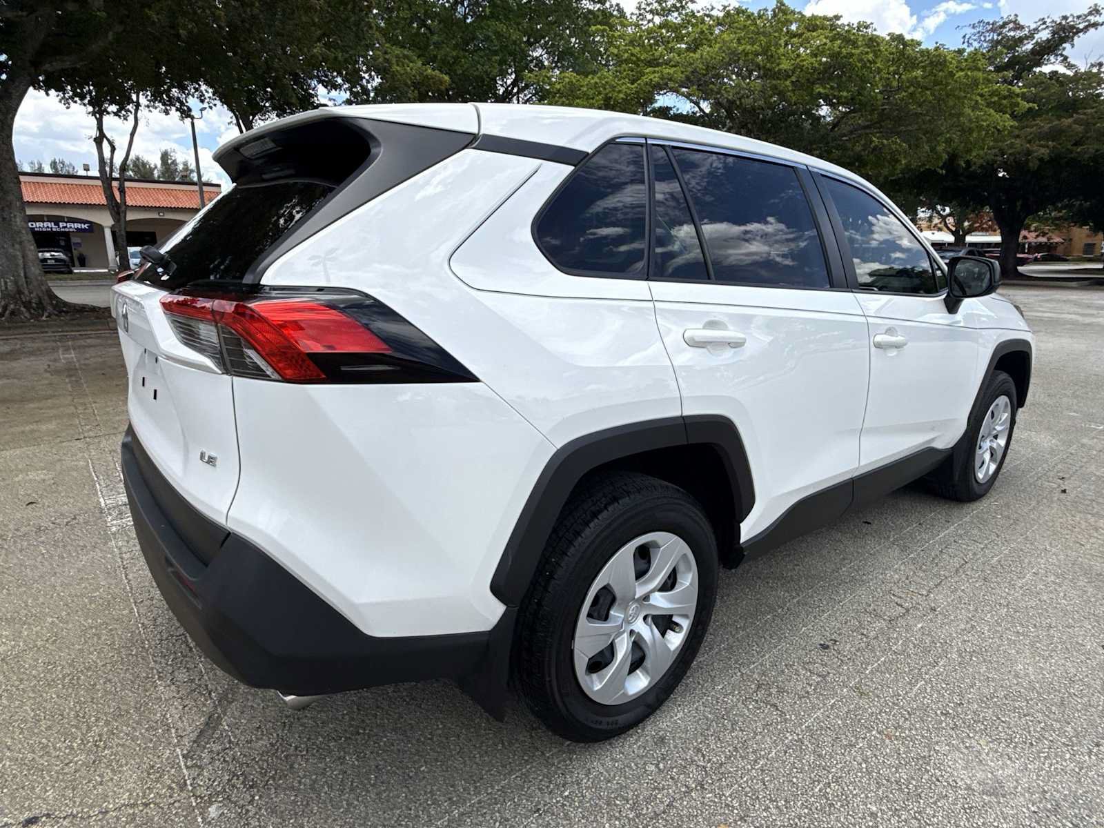 Used 2025 Toyota RAV4 LE FWD image 8
