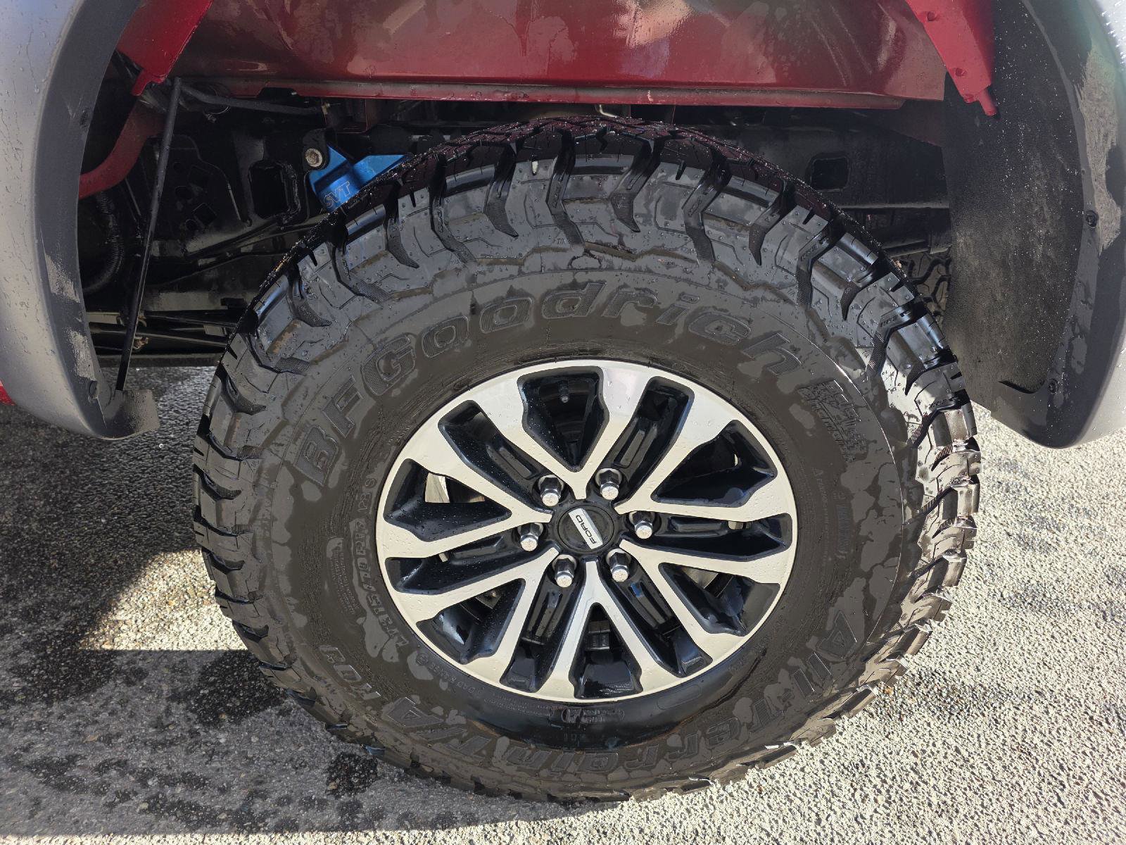 Used 2014 Ford F150 Raptor w/ Equipment Group 801A Luxury image 5