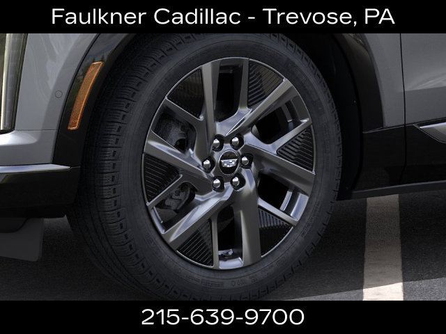 New 2027 Cadillac Optiq Luxury w/ LPO, Floor Liner Package AWD/4WD image 9