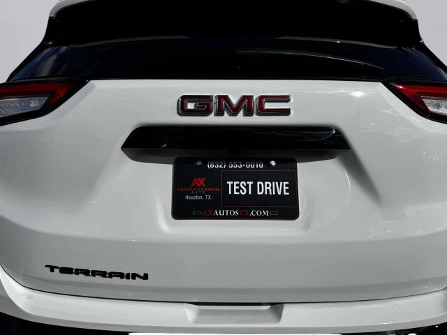 Used 2023 GMC Terrain SLE w/ Driver Convenience Package image 19