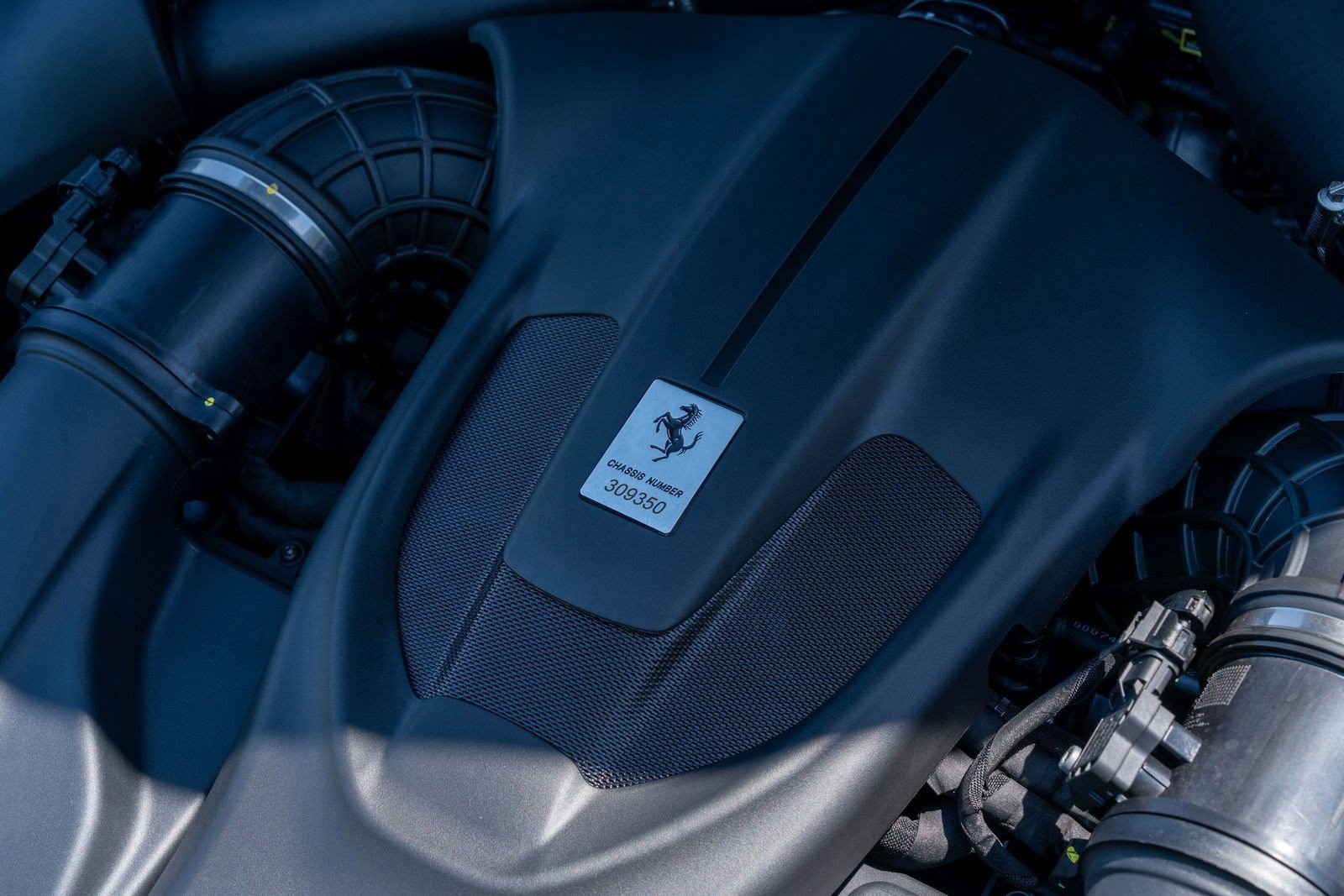 Used 2024 Ferrari Roma Spider RWD image 24