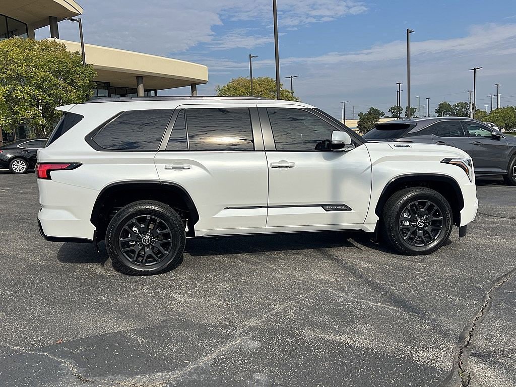 Used 2024 Toyota Sequoia Platinum image 2