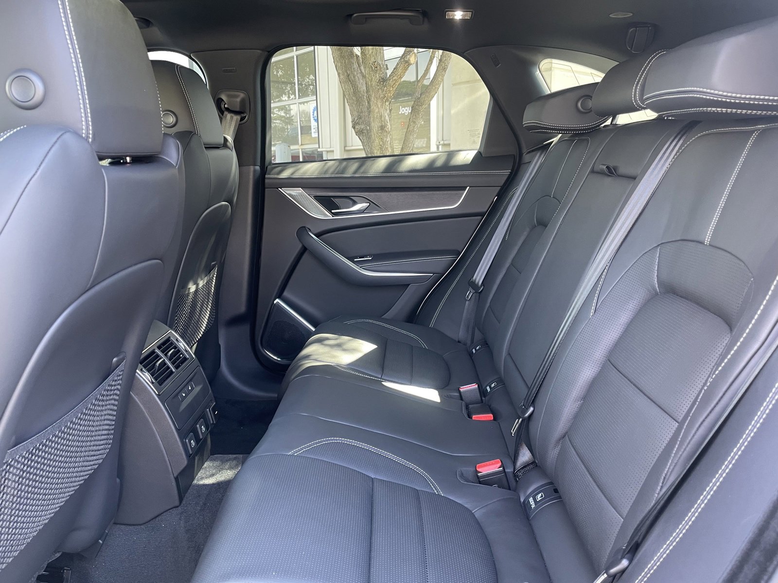 New 2025 Jaguar F-PACE R-Dynamic S image 26