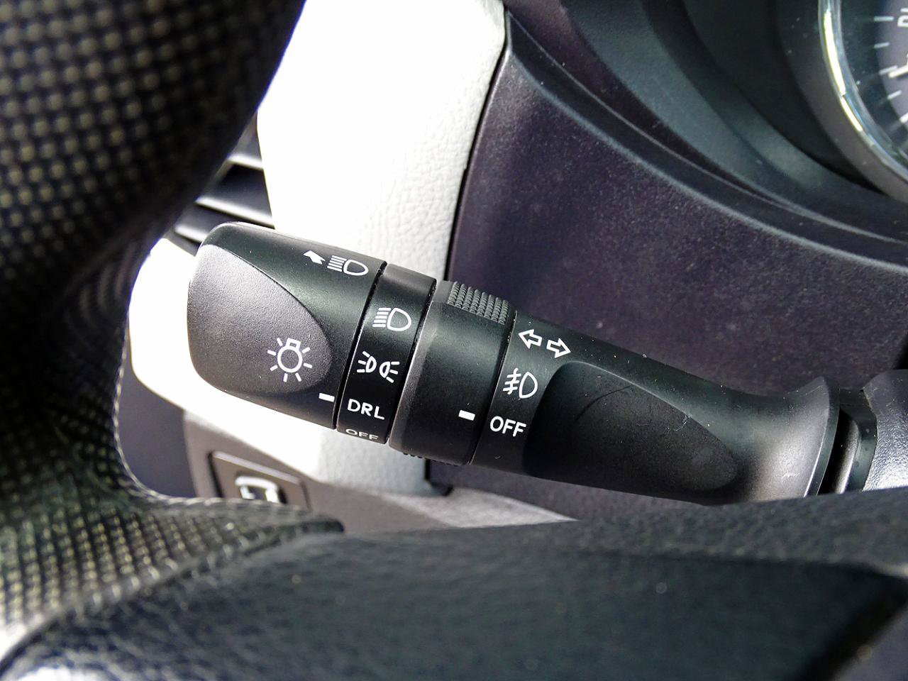 Used 2014 Toyota Corolla LE FWD image 25