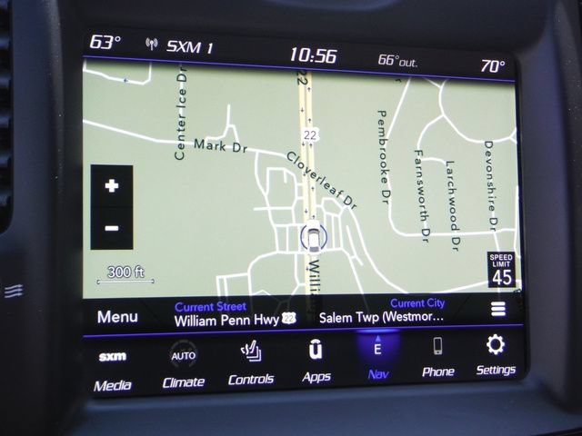 Certified 2023 Chrysler 300 C RWD image 5