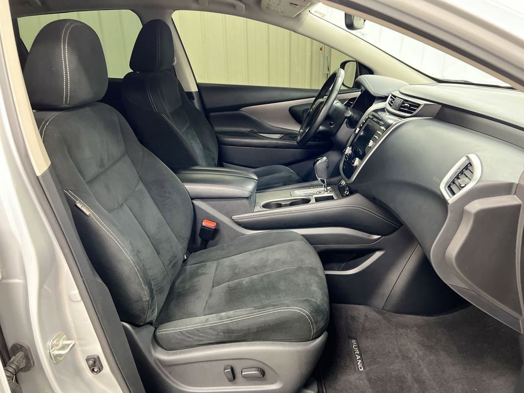 Used 2020 Nissan Murano SV w/ Cargo Package image 21