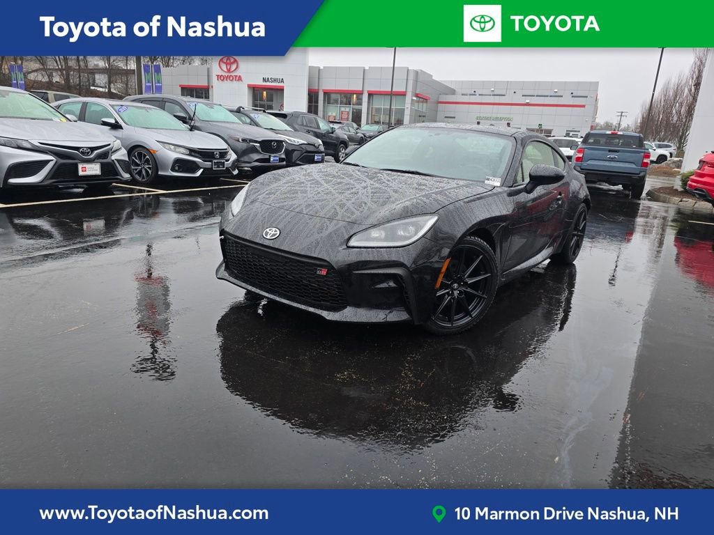 Certified 2024 Toyota GR86 Premium RWD image 1