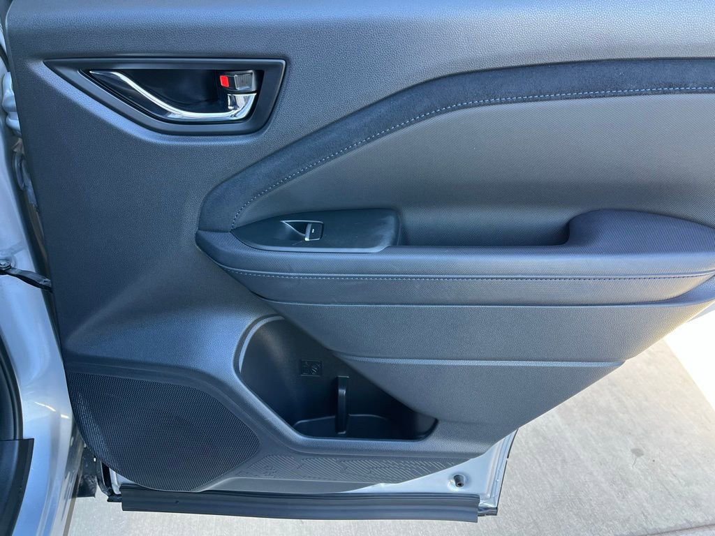 Used 2025 Subaru Forester Limited w/ Popular Package #2 image 25