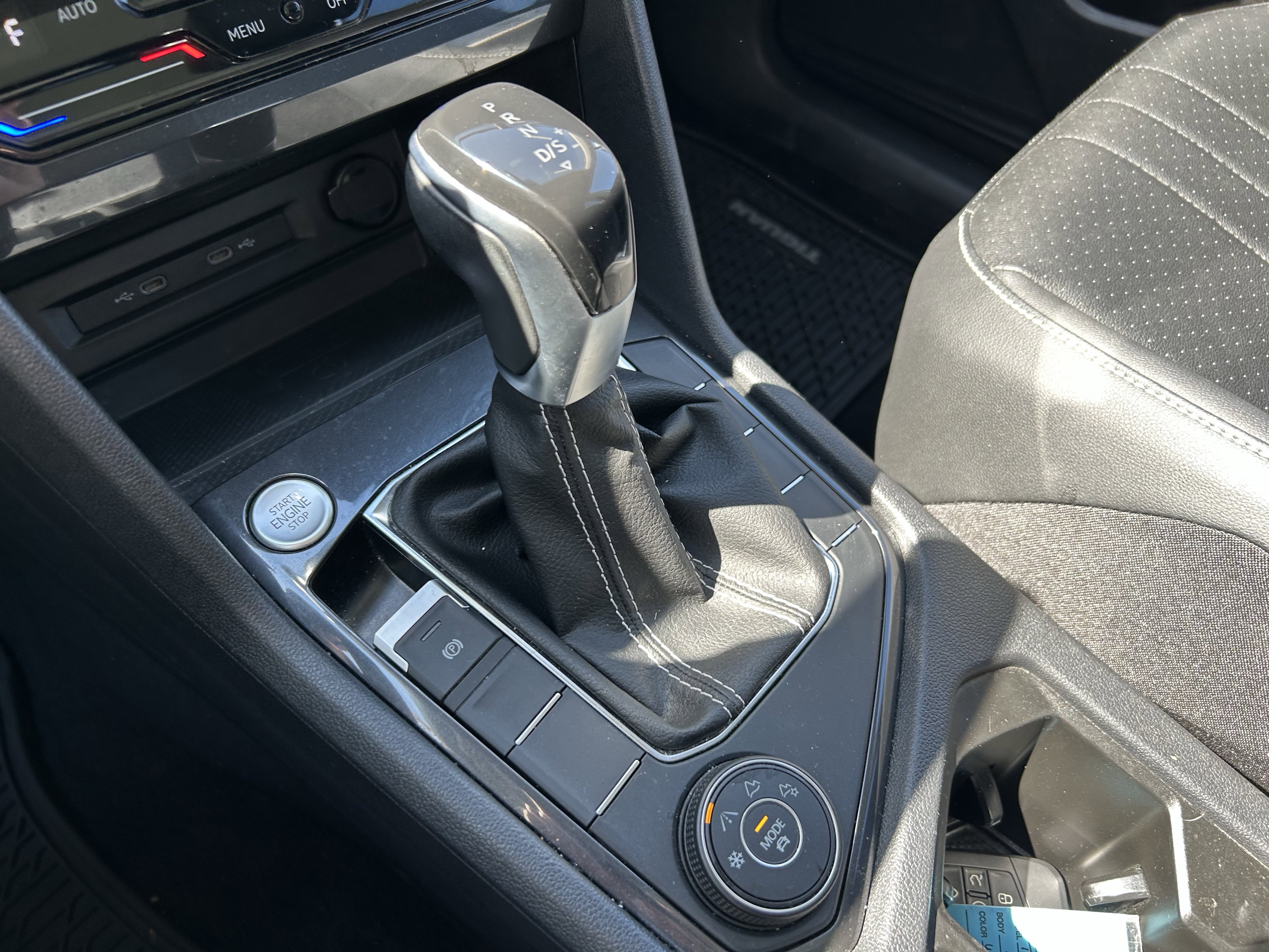 Used 2023 Volkswagen Tiguan SE image 16