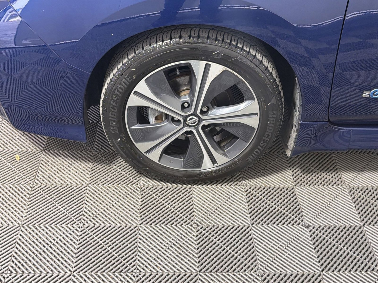 Used 2018 Nissan Leaf SL w/ SL Technology Package image 12