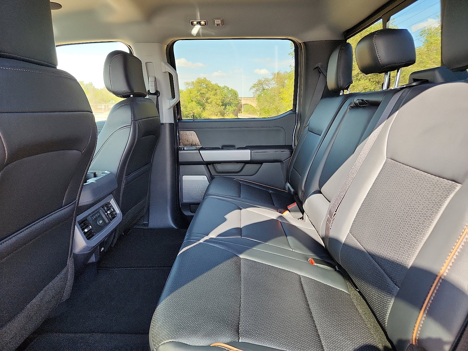 New 2026 Ford F250 Lariat image 9