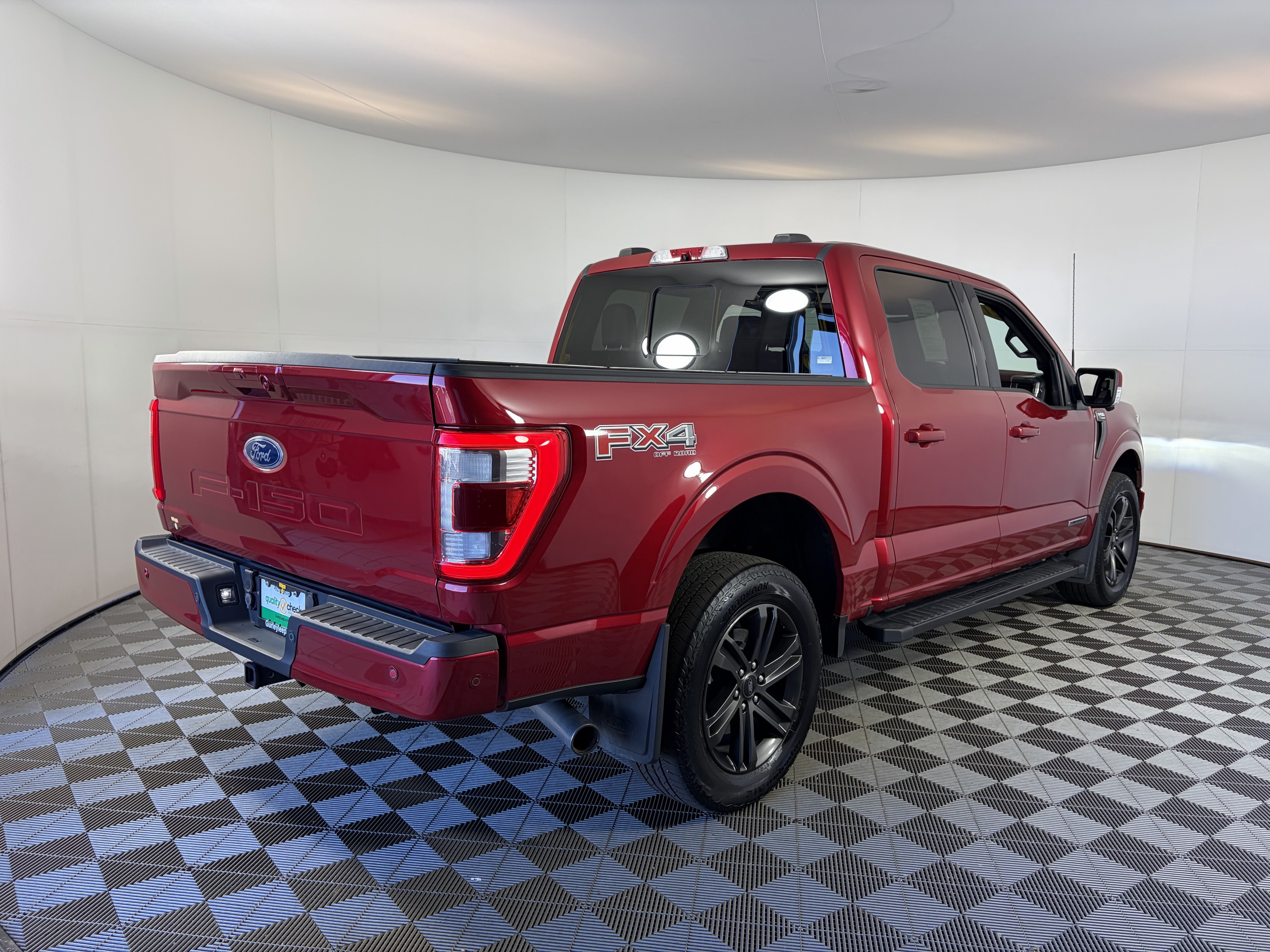 Used 2021 Ford F150 Lariat w/ Equipment Group 502A High AWD/4WD image 13