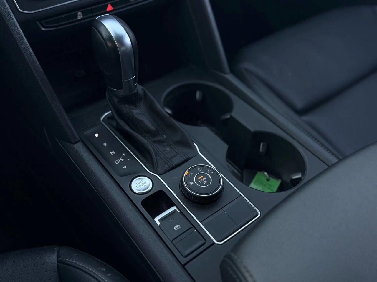 Used 2019 Volkswagen Atlas SE image 25