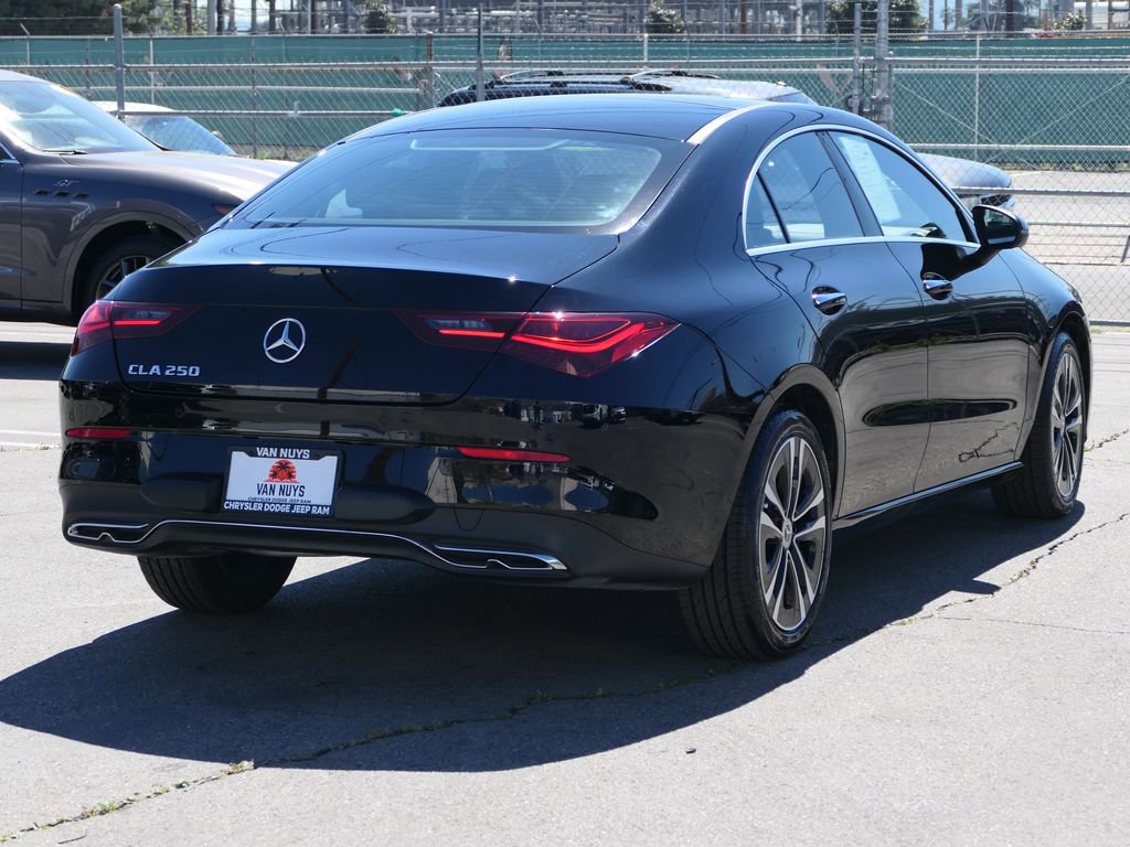Used 2025 Mercedes-Benz CLA 250 image 4