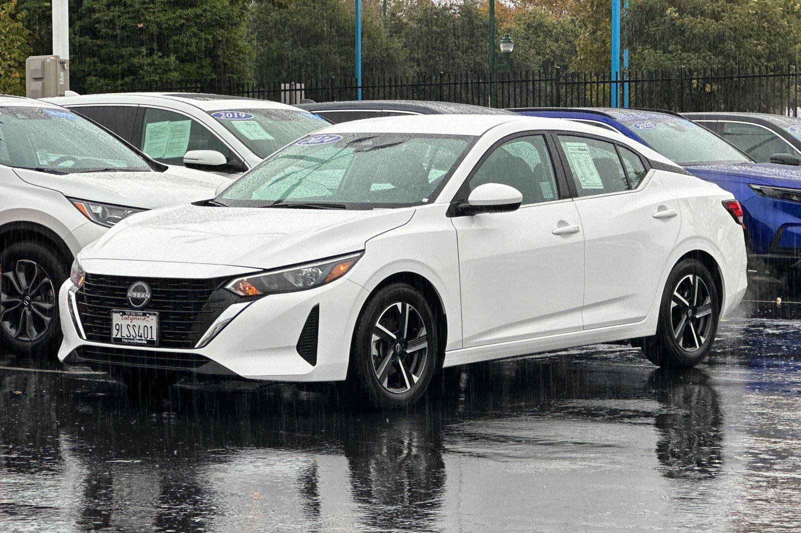 Used 2024 Nissan Sentra SV image 7