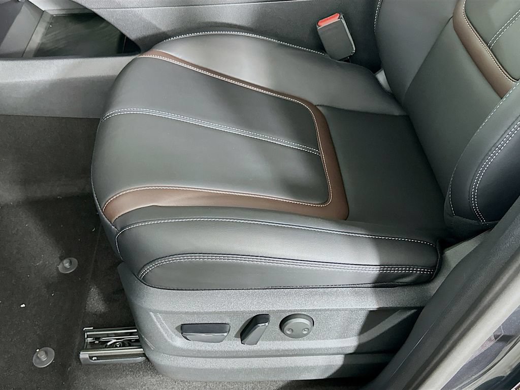 New 2026 Nissan Armada SL w/ Captain's Chari Seat Package AWD/4WD image 27