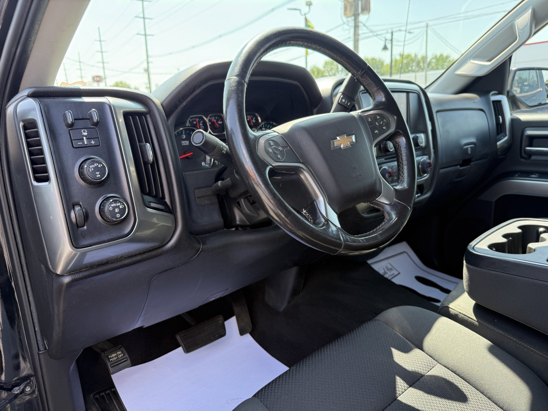 Used 2019 Chevrolet Silverado 1500 LT w/ All Star Edition AWD/4WD image 17