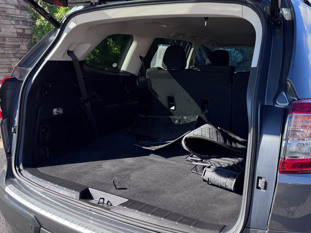 Used 2019 Subaru Ascent Premium AWD/4WD image 10