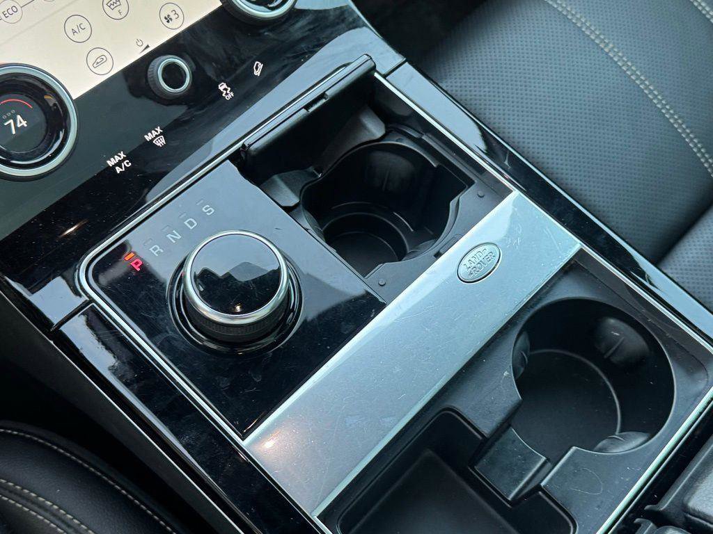 Used 2020 Land Rover Range Rover Velar S image 30