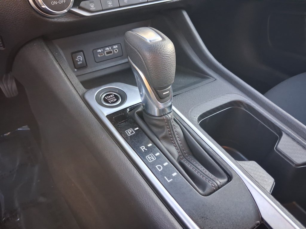 Certified 2024 Nissan Sentra SV FWD image 23