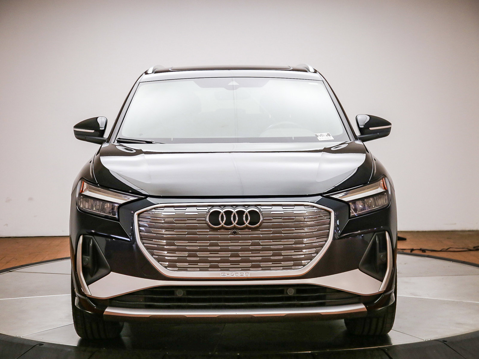 Certified 2023 Audi Q4 e-tron Premium w/ Convenience Package AWD/4WD image 2