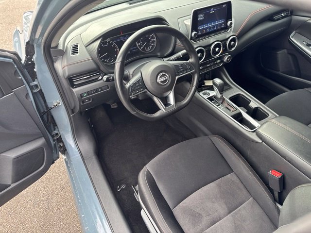 Used 2025 Nissan Sentra SR FWD image 8