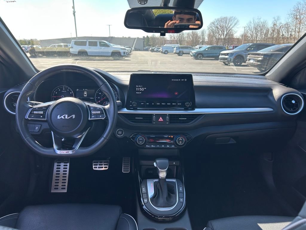 Used 2024 Kia Forte GT-Line w/ GT-Line Premium Package image 9