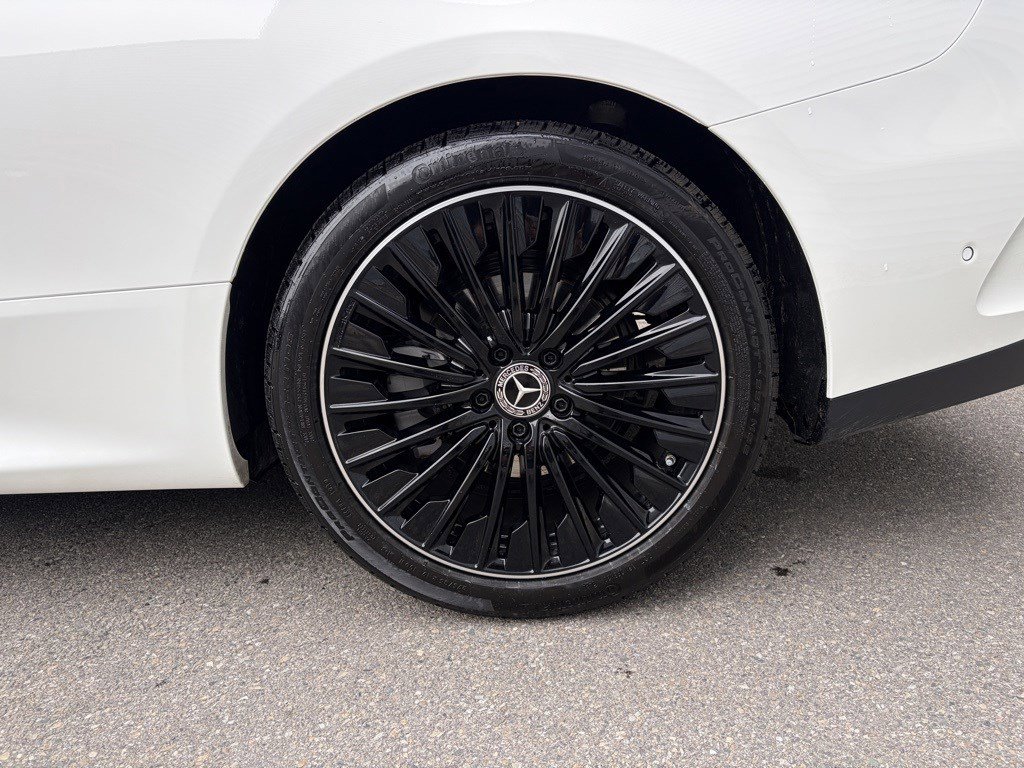 Used 2025 Mercedes-Benz CLE 300 4MATIC Coupe image 13