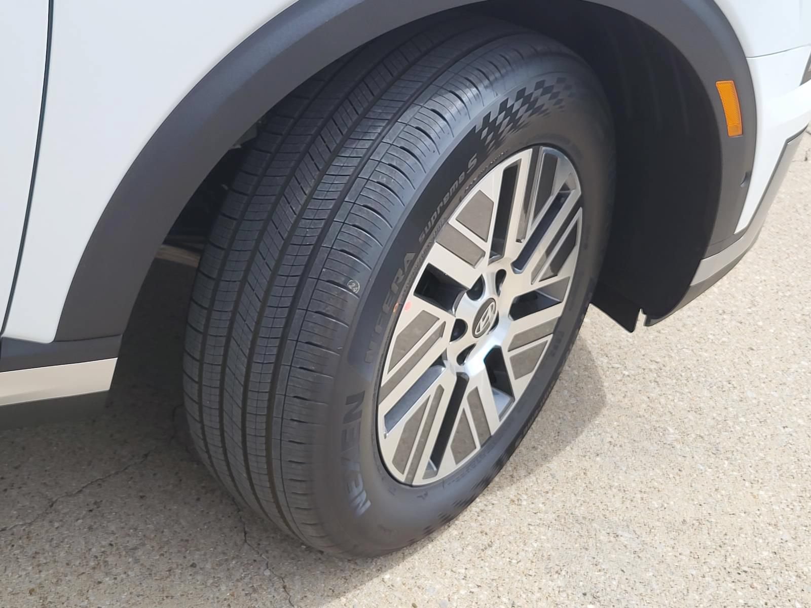 New 2026 Hyundai Palisade SEL Premium FWD image 7