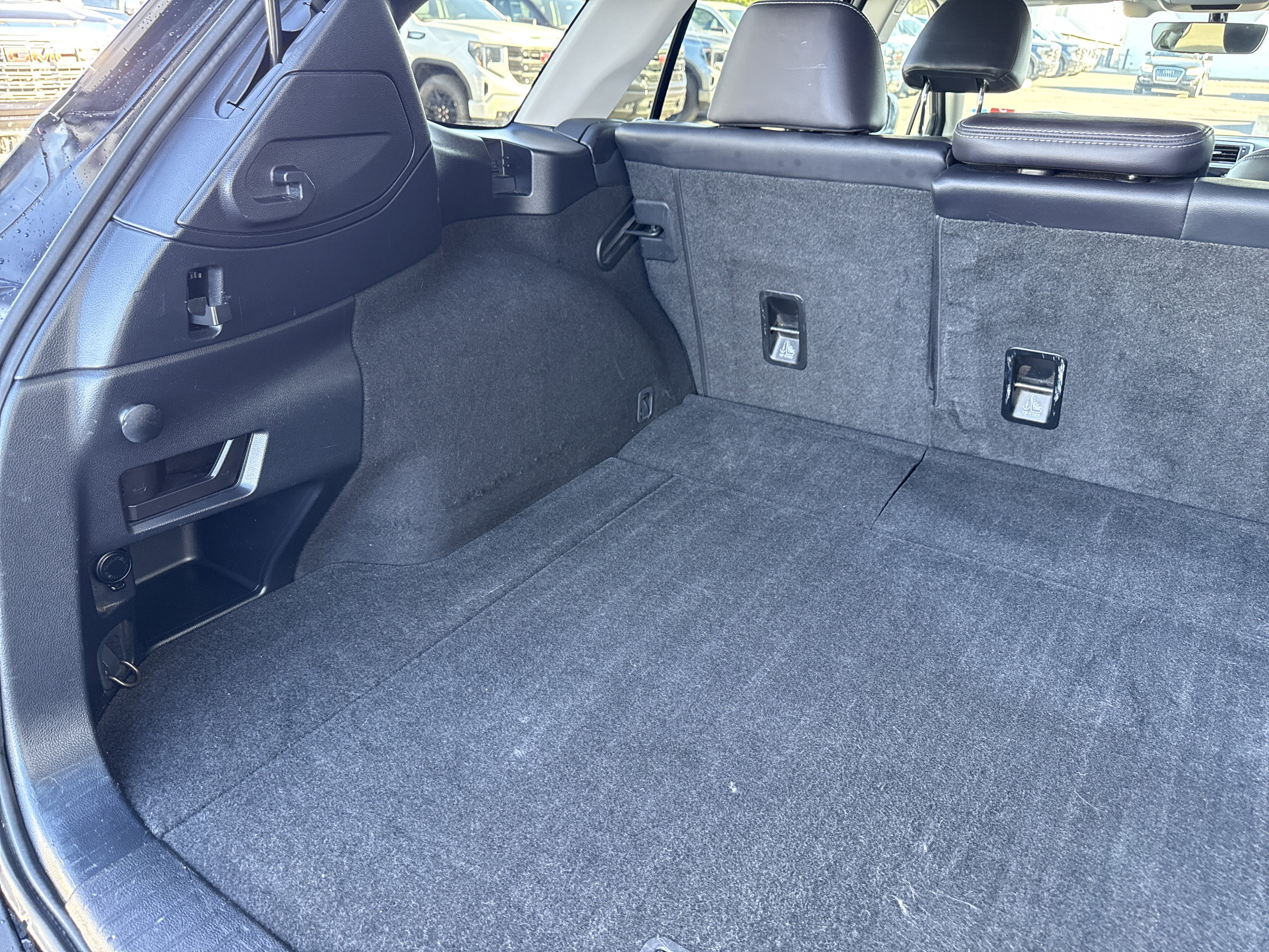 Used 2018 Subaru Outback 3.6R Limited image 13