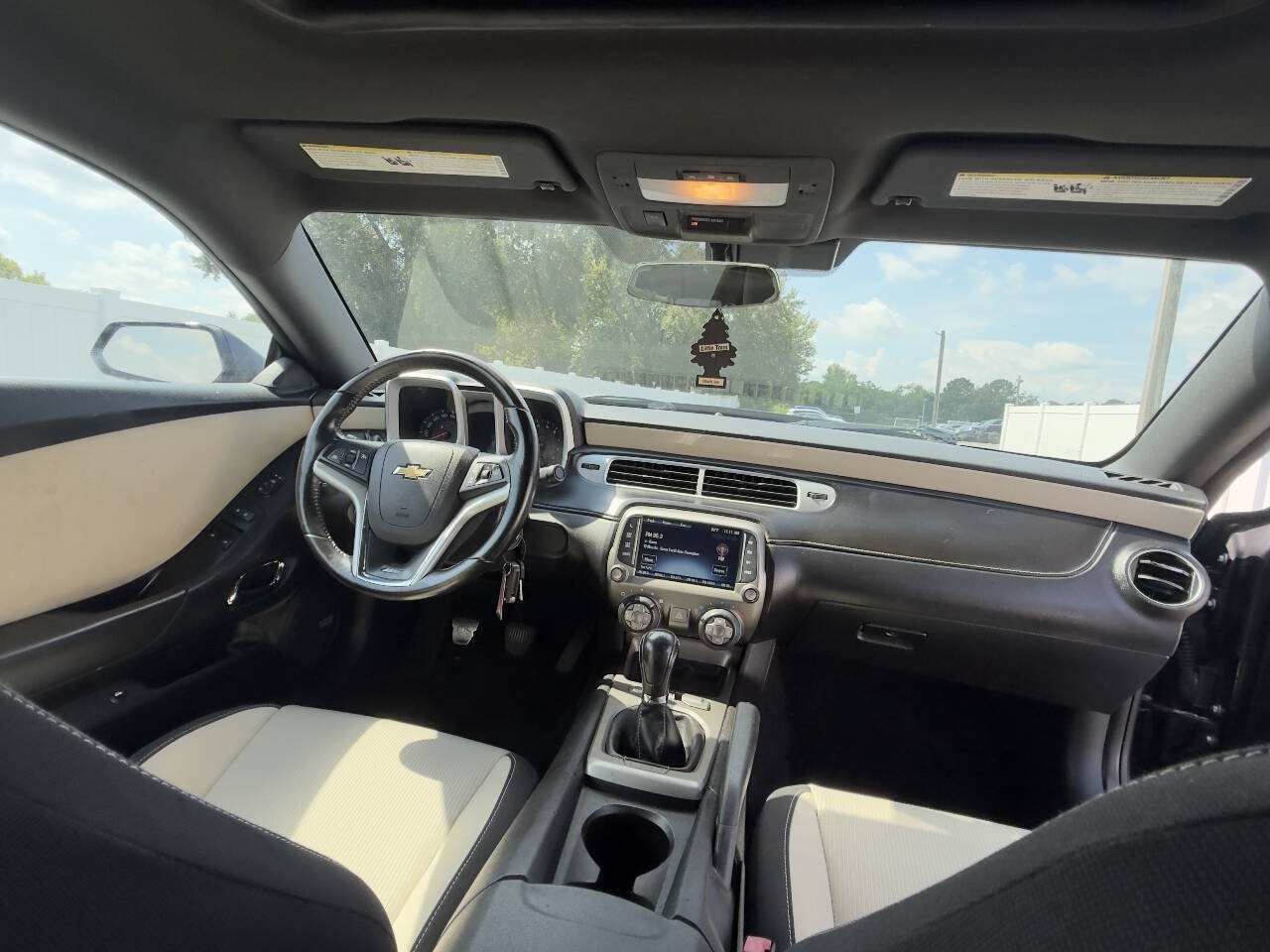 Used 2015 Chevrolet Camaro SS RWD image 15