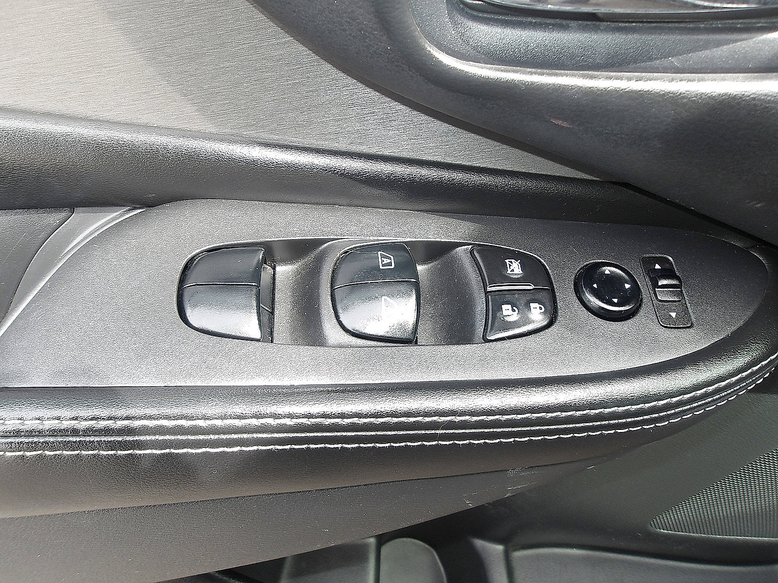Used 2021 Nissan Murano SV AWD/4WD image 16