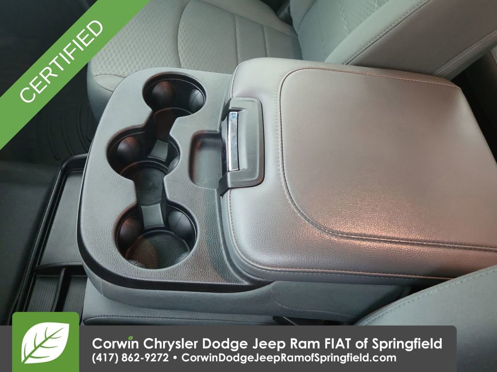 Used 2018 RAM 3500 Tradesman w/ Chrome Appearance Group RWD image 18