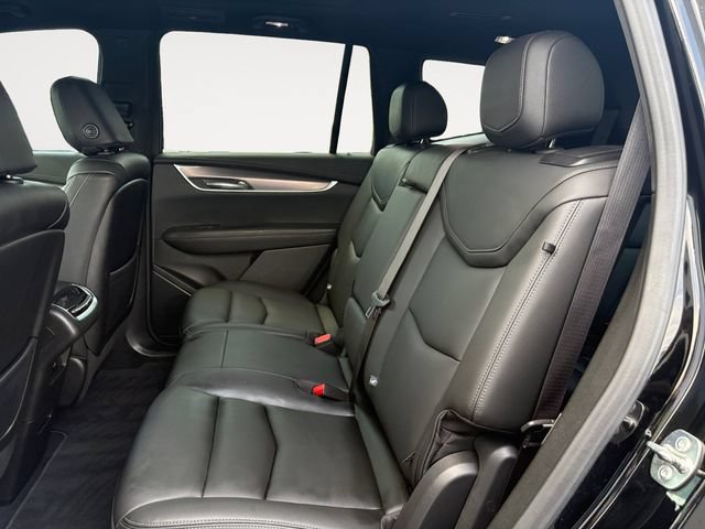 Certified 2025 Cadillac XT6 Luxury AWD/4WD image 13