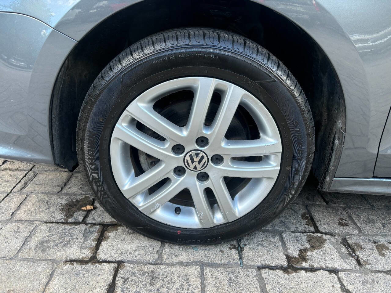 Used 2017 Volkswagen Jetta S image 16