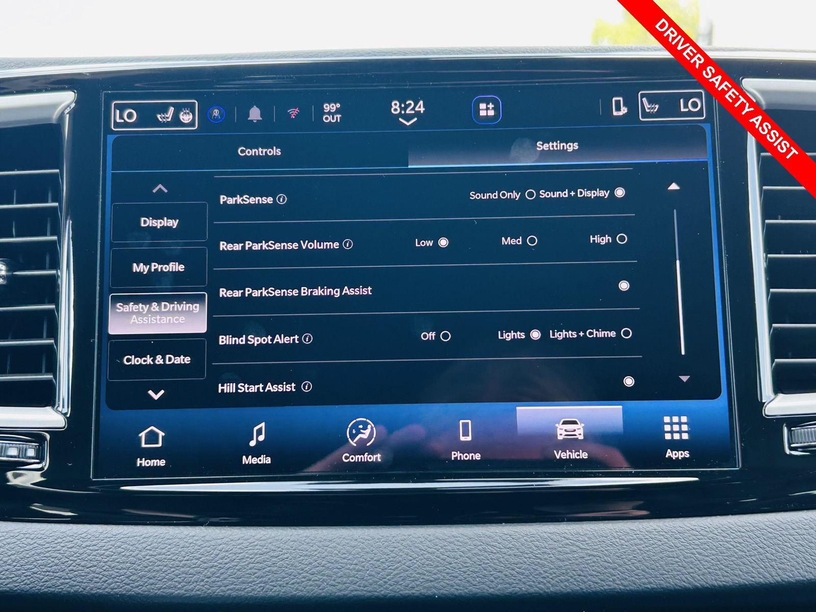 New 2027 Chrysler Pacifica LX FWD image 8