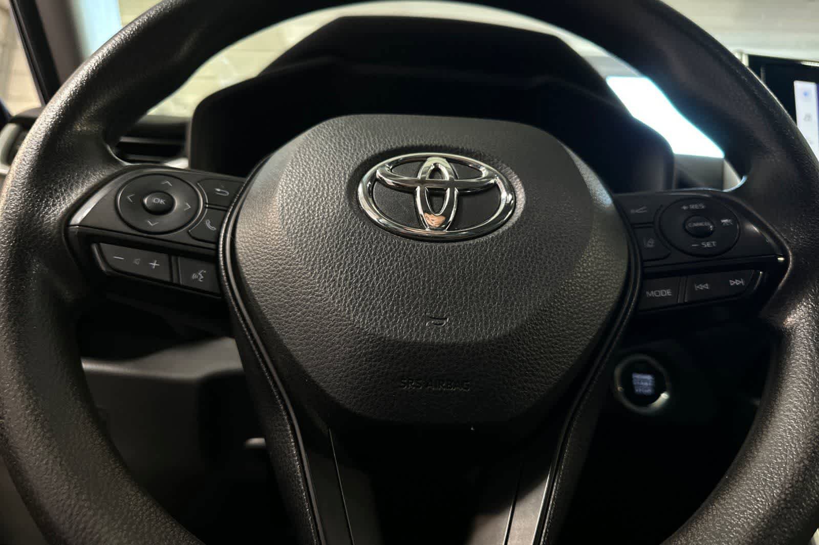 Used 2024 Toyota RAV4 XLE image 26